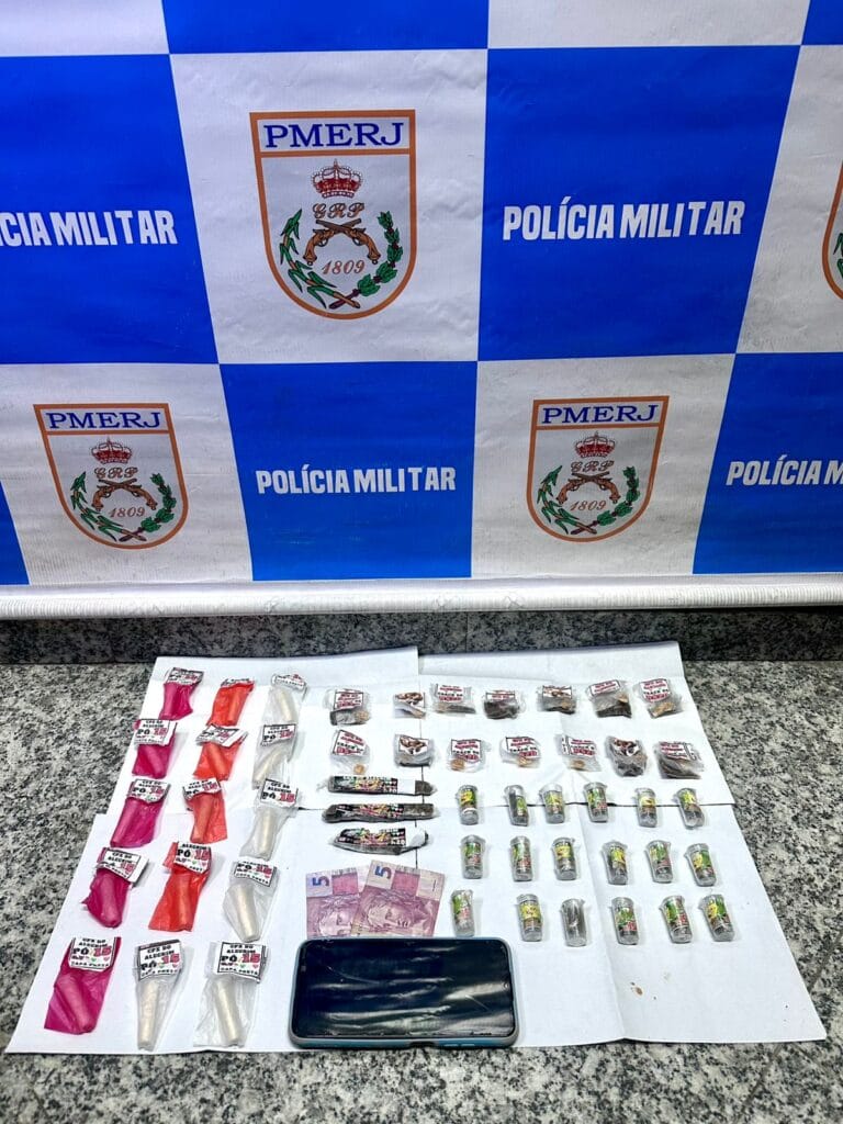 Adolescente é apreendido por tráfico de drogas em São Pedro da Aldeia